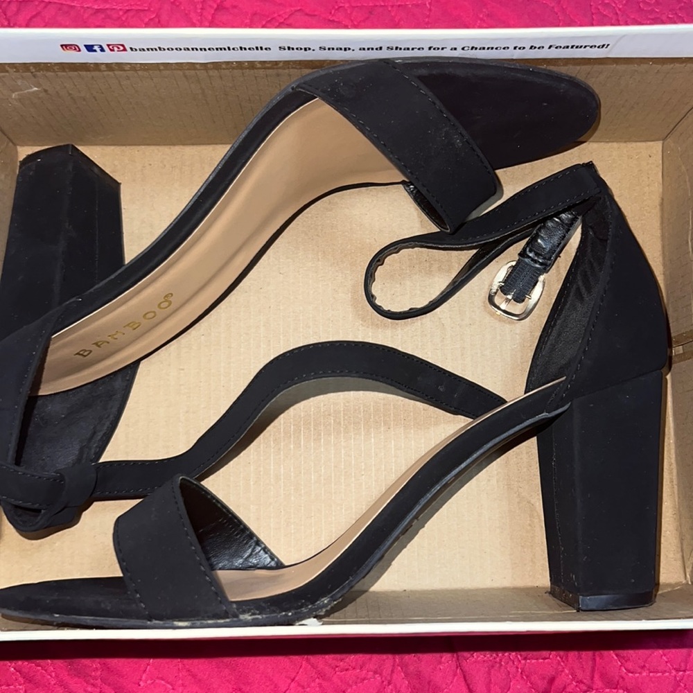 COPY - BLACK HEELS